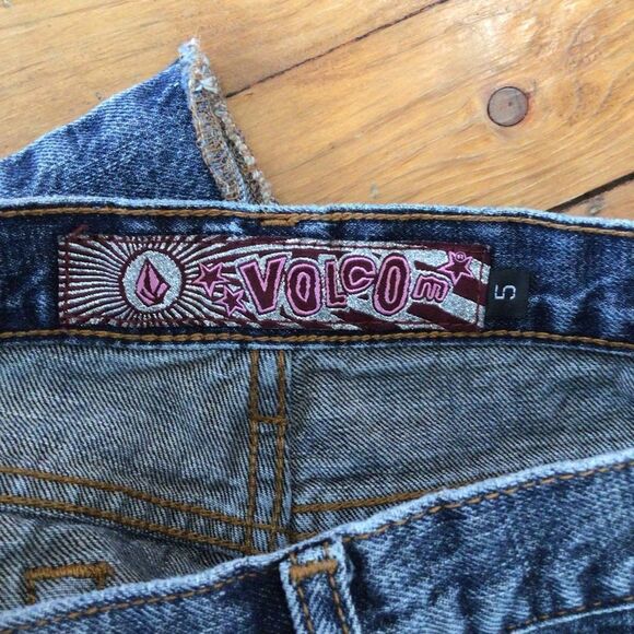 VOLCOM stone board wear jeans skirt size 5 - Picture 6 of 10